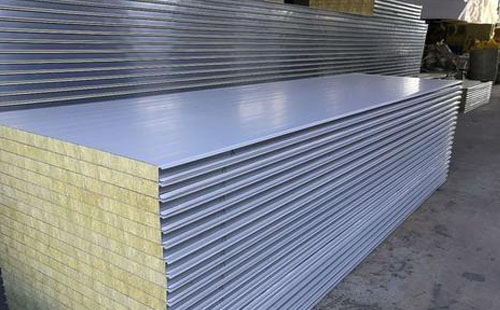 岩棉门源彩钢夹芯板的独特性能 岩棉门源彩钢夹芯板的独特性能