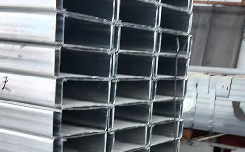 门源C型钢选型与在轻门源钢结构中的应用解析